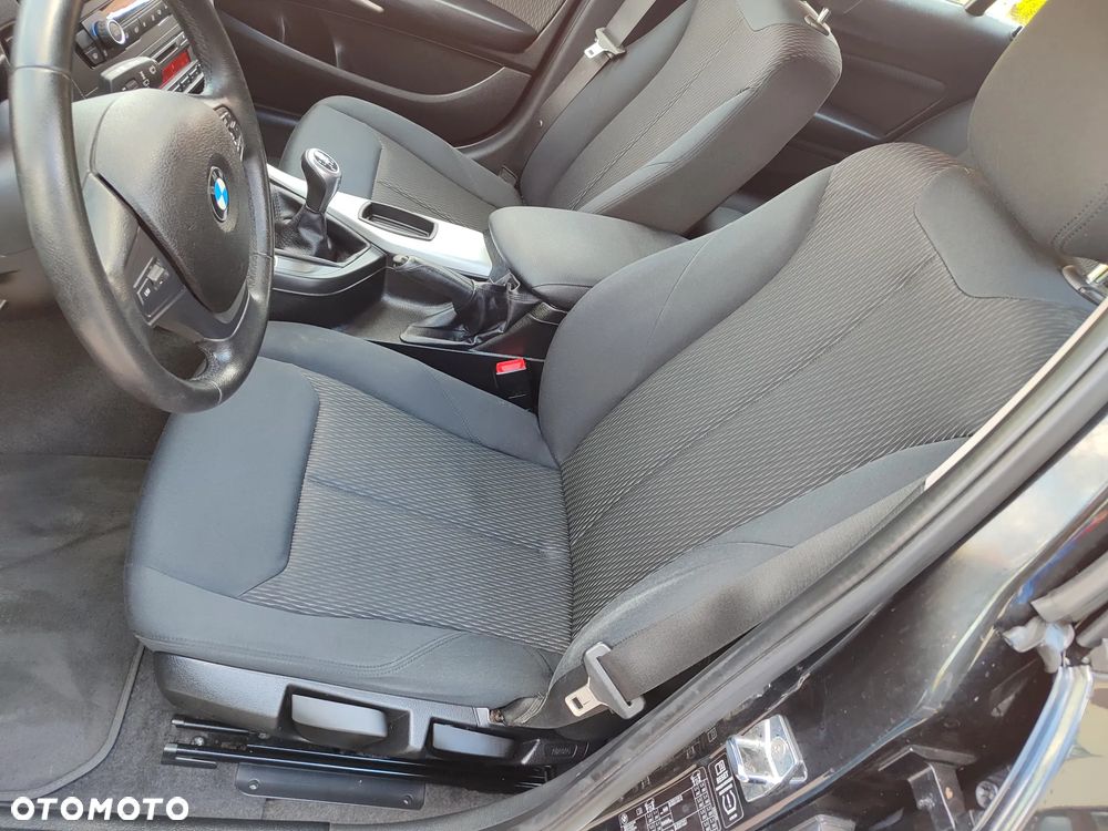 BMW Seria 1 116d Sport Line - 19
