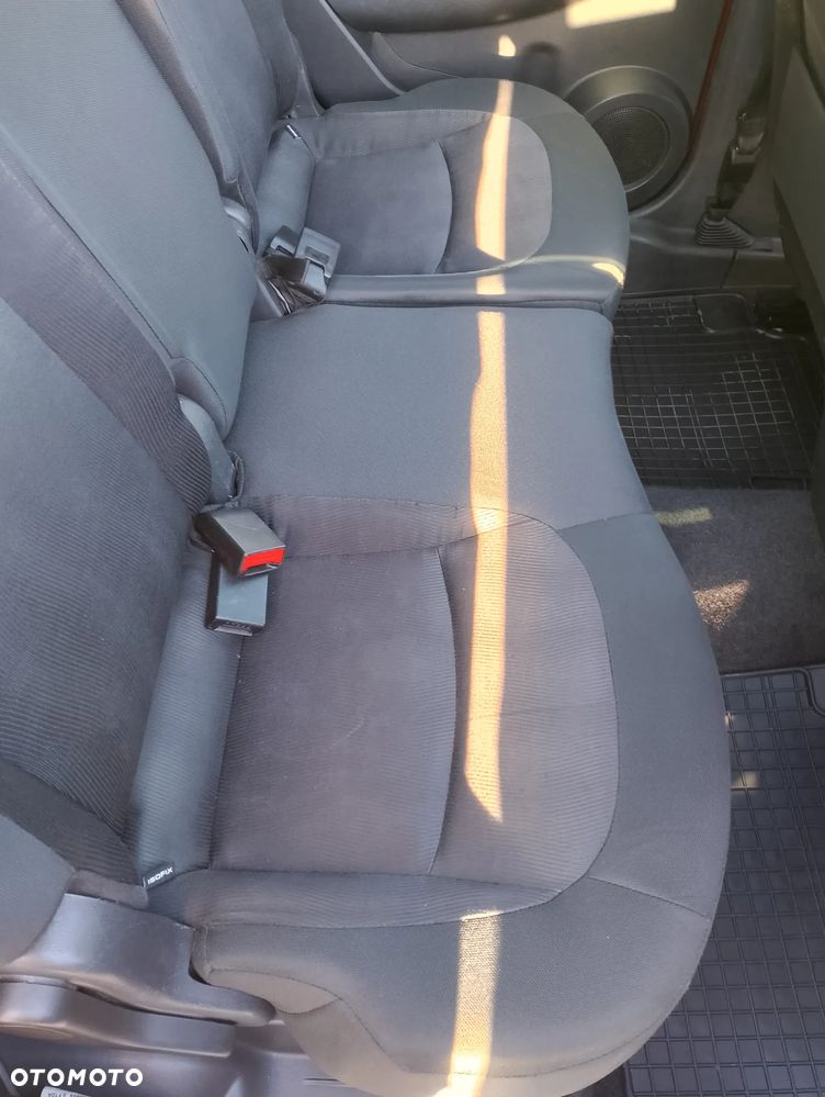 Nissan Qashqai+2 - 10