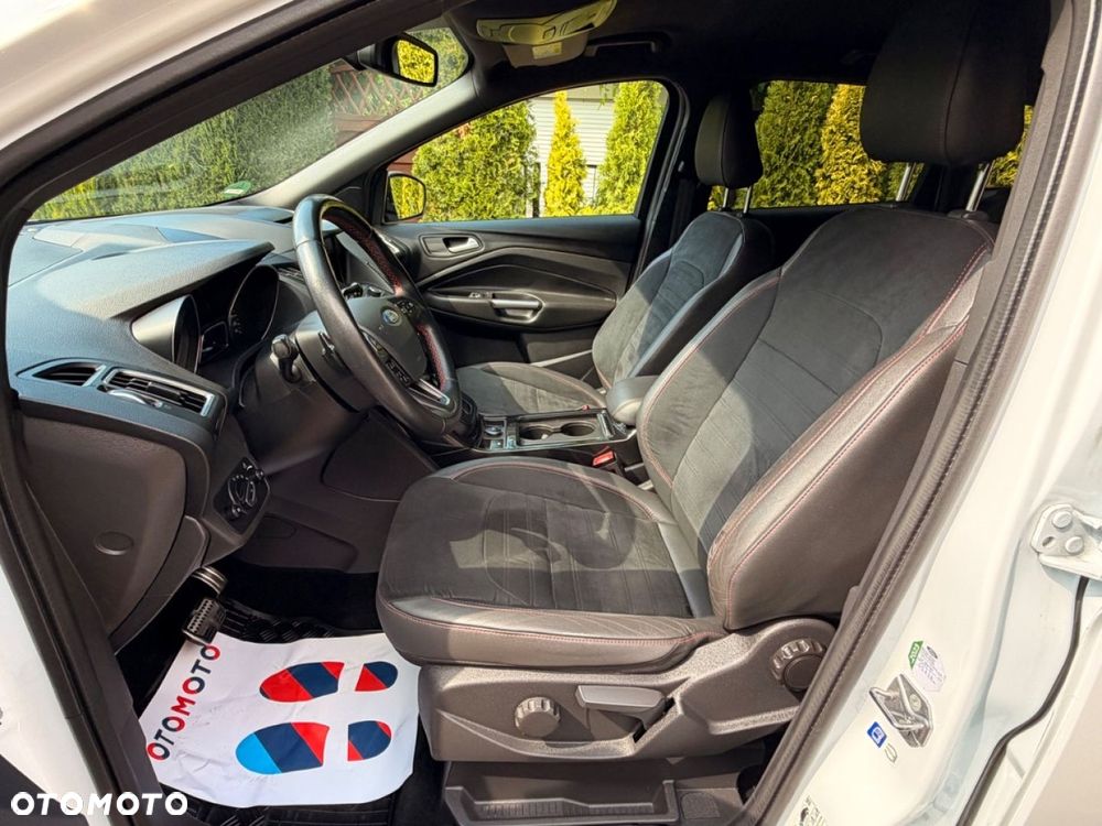 Ford Kuga - 16