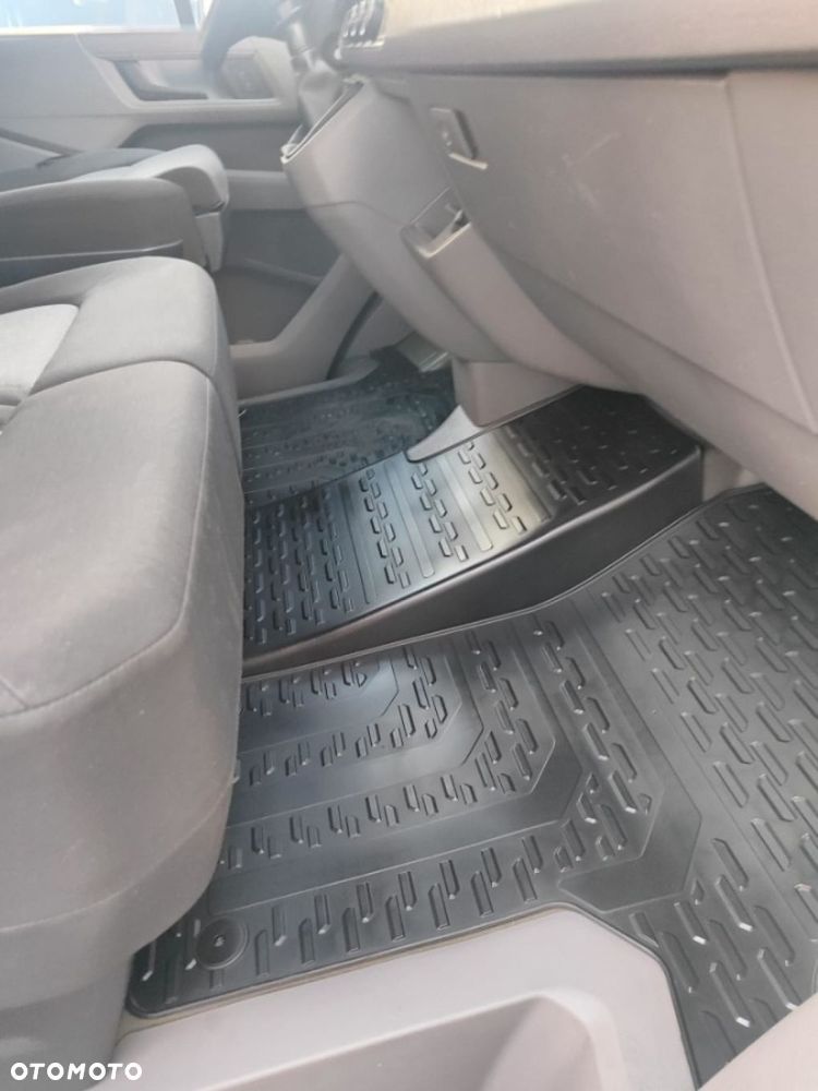Volkswagen Crafter - 13