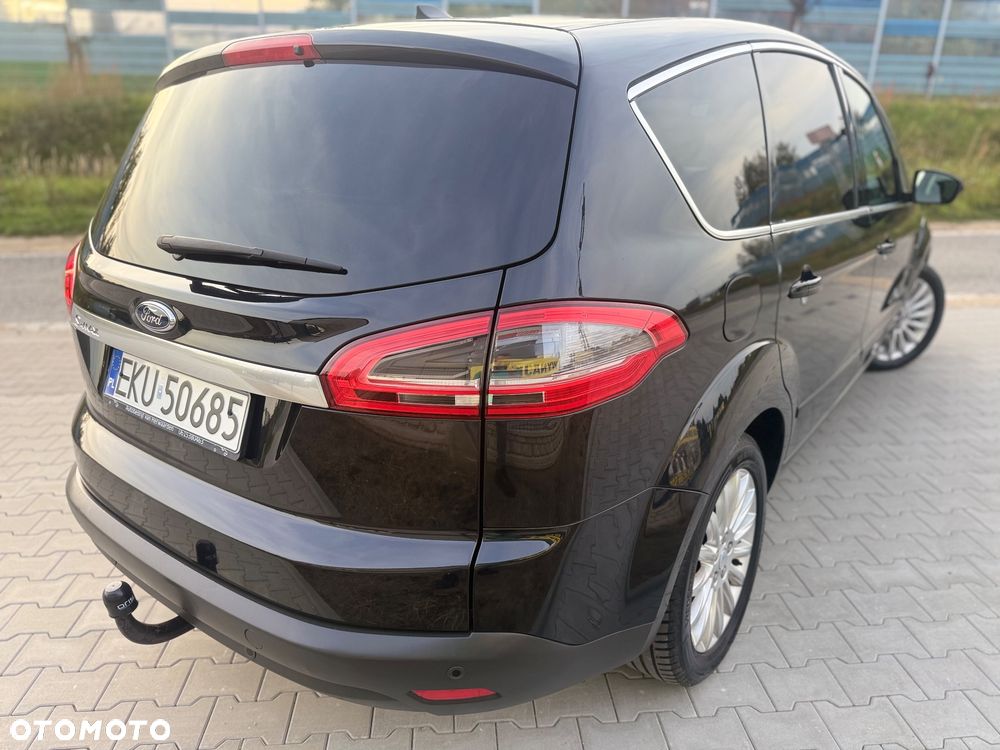 Ford S-Max - 11