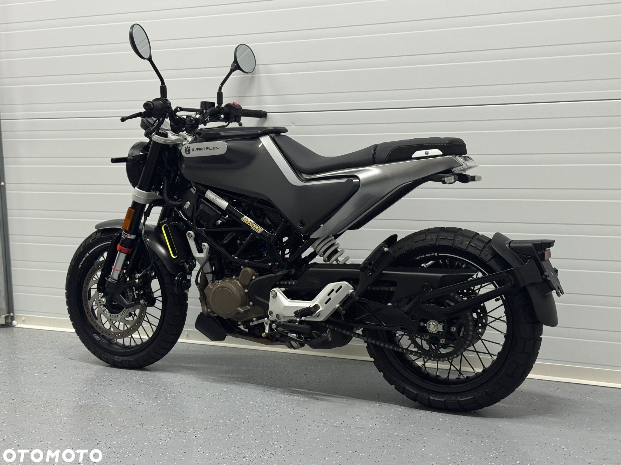 Husqvarna Svartpilen - 13