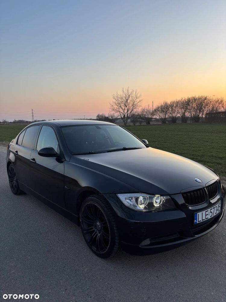 BMW Seria 3 318i - 2