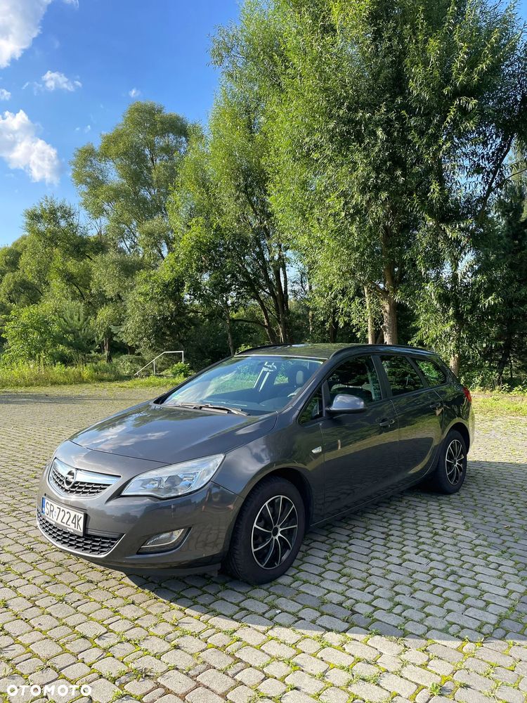 Opel Astra 1.4 T Essentia - 8