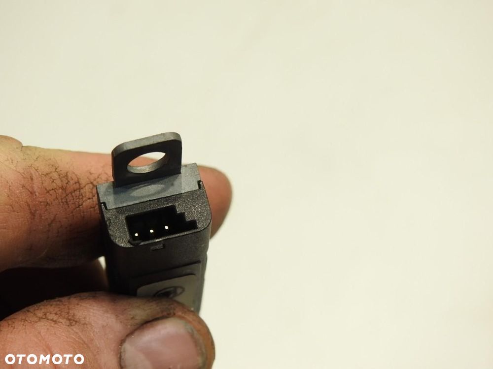 WZMACNIACZ ANTENOWY SKODA FABIA II 5J0035577 - 3