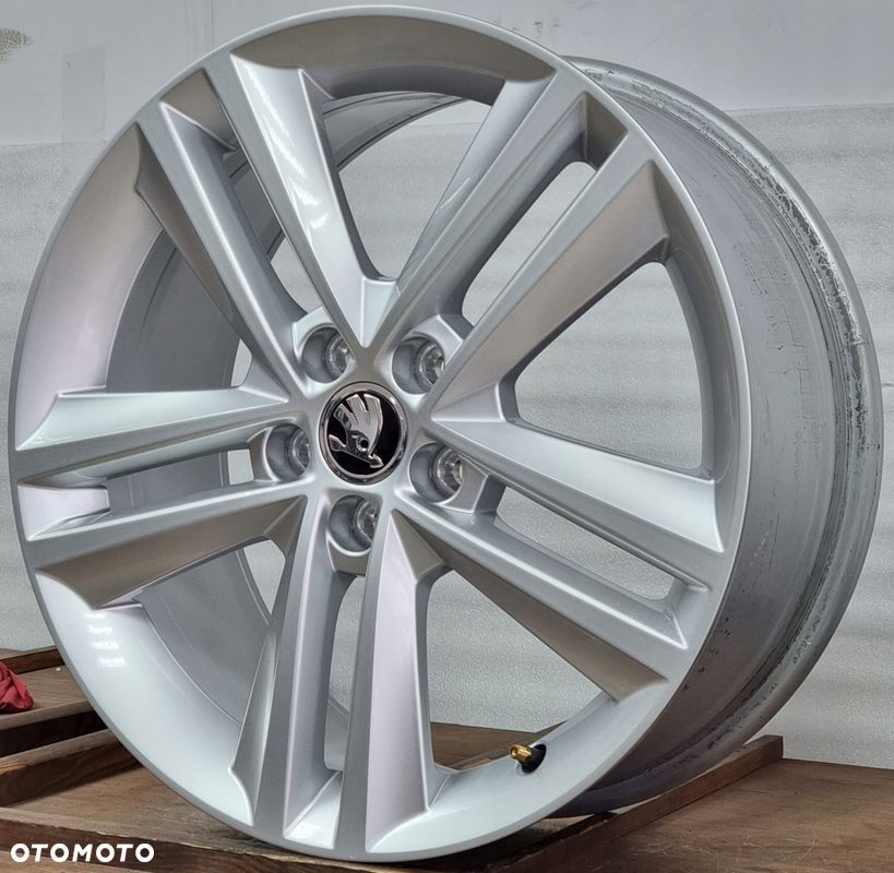 Felga Skoda Rapid 5x100/17 Cali 5jad - 1