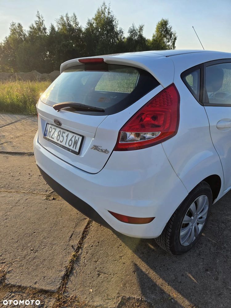 Ford Fiesta 1.25 Viva - 8