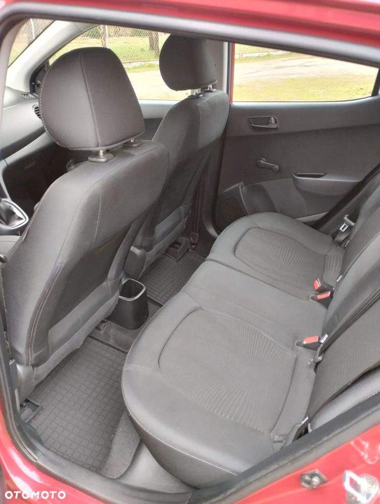 Hyundai i10 1.0 - 15