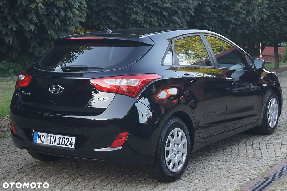 Hyundai i30 1.4 Trend - 14