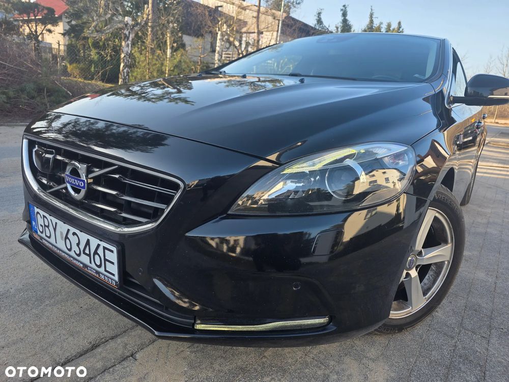 Volvo V40 D4 Ocean Race - 1