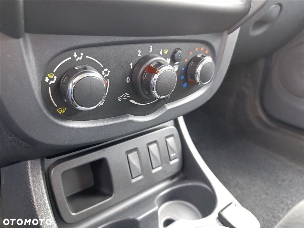 Dacia Duster 1.6 Euro5 - 19
