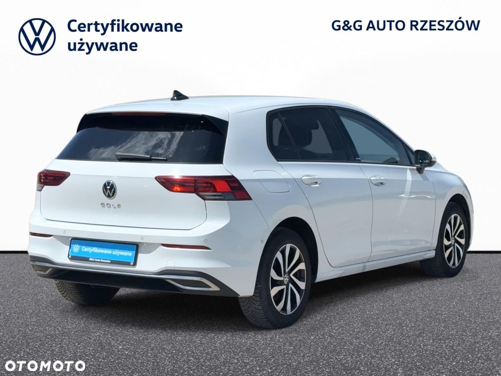 Volkswagen Golf - 4