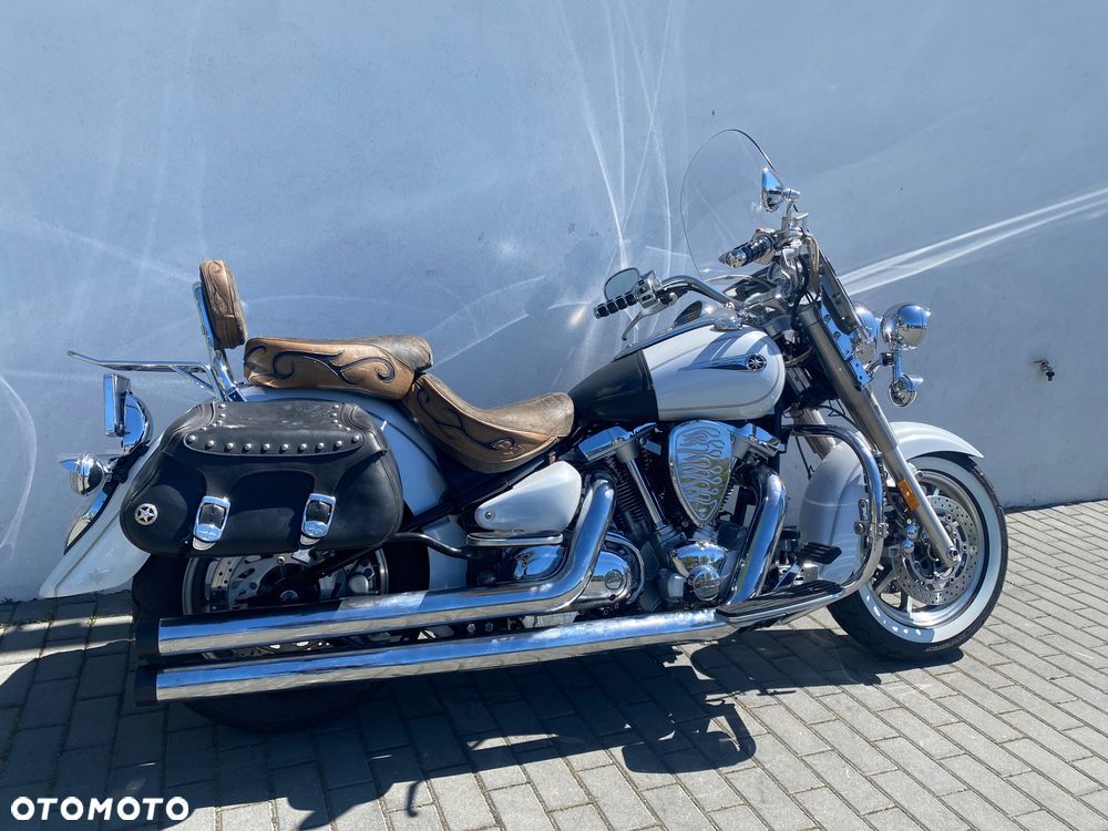 Yamaha Road Star - 2