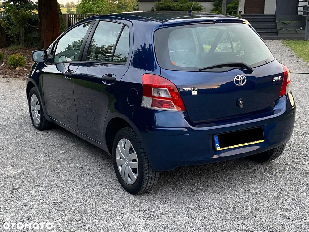 Toyota Yaris - 17