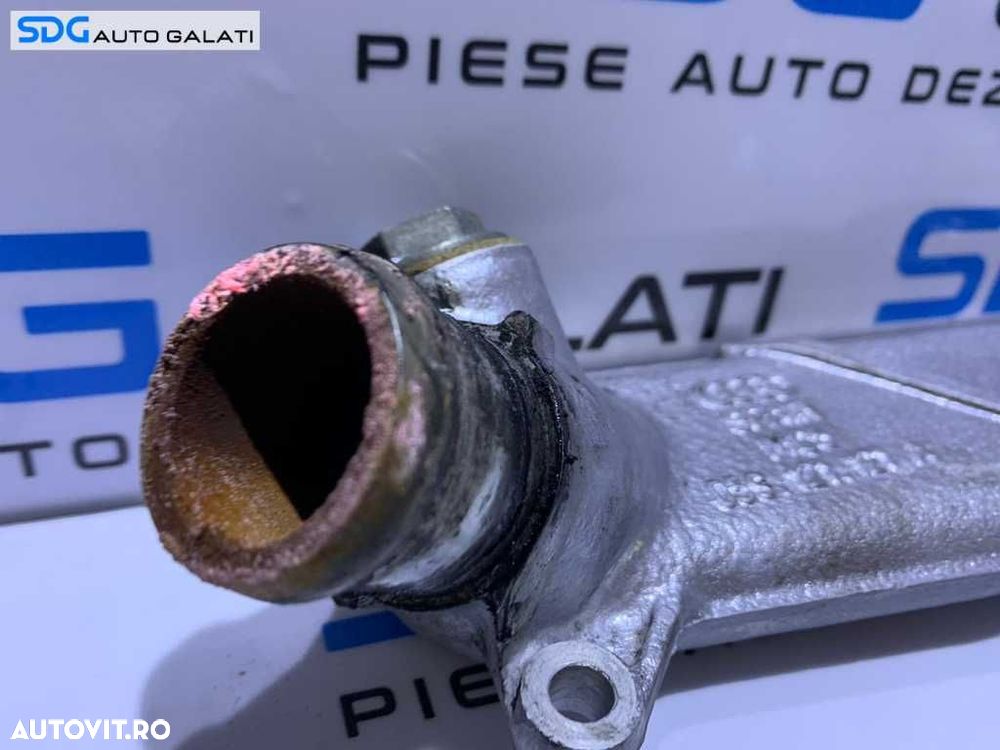 Capac Teava Conducta Lichid Racire Motor Apa Antigel Termostat Audi A6 C5 2.5 TDI AFB AKN AKE BDG BDH AYM BFC BCZ BAU 1998  - 2005 Cod 059121121A - 3