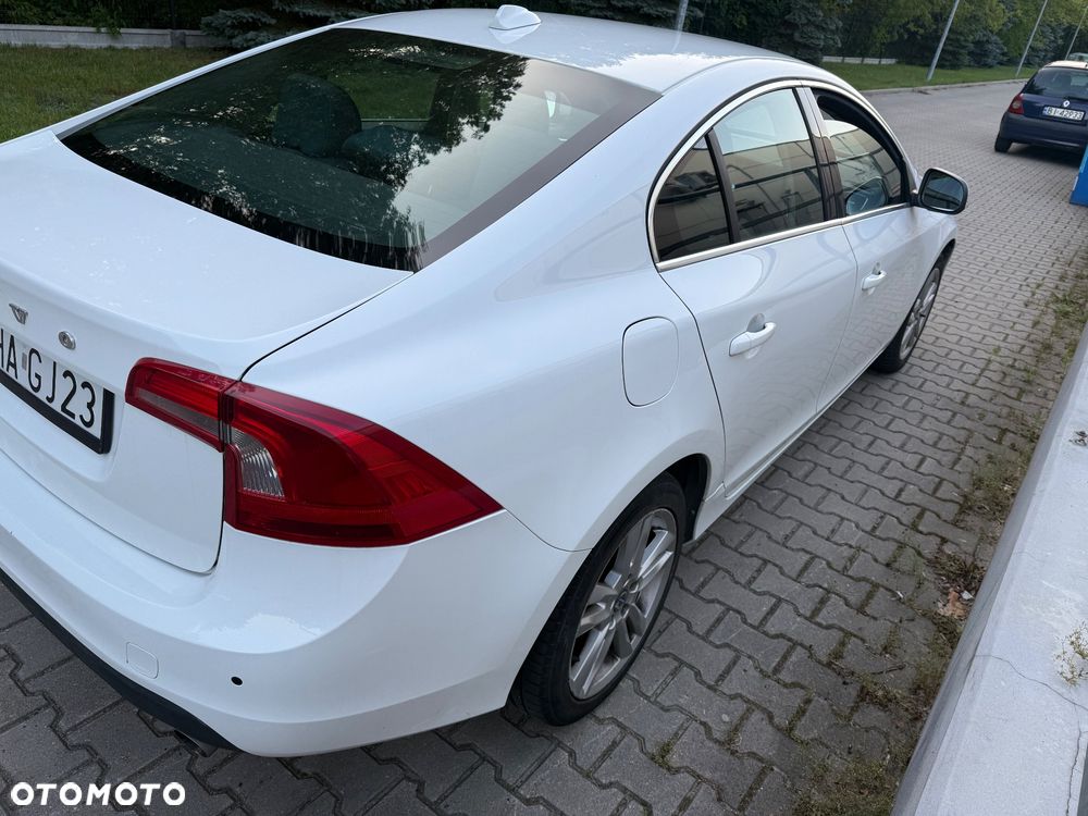 Volvo S60 D3 Summum - 5