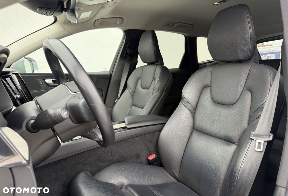 Volvo XC 60 - 8