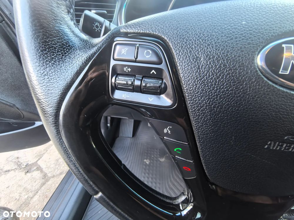 Kia Ceed 1.6 GDI Platinum Edition - 23