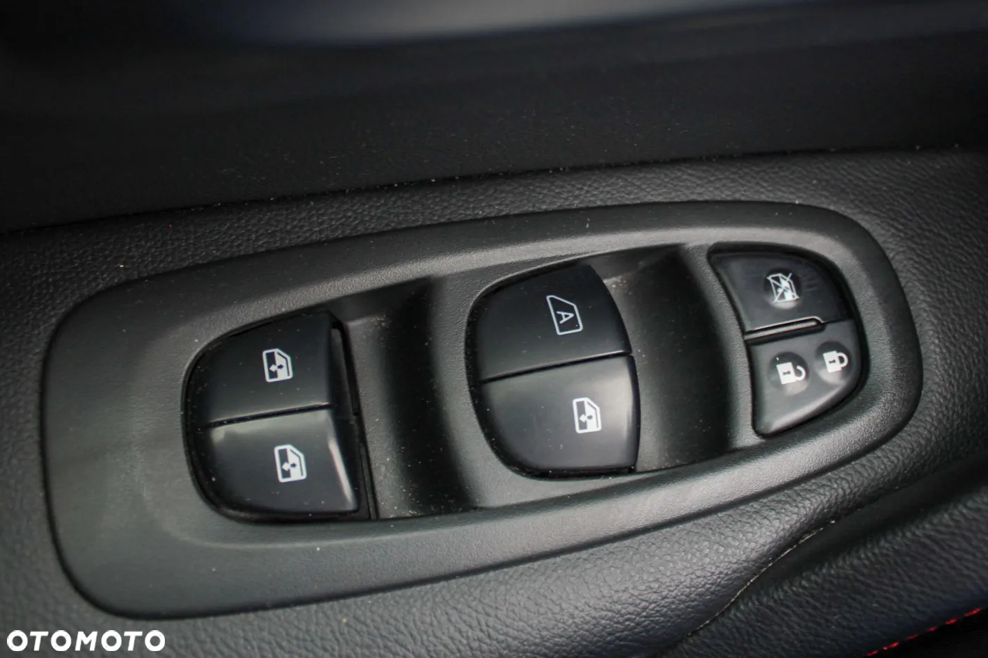 Renault Kadjar 1.6 Energy TCe Bose - 11
