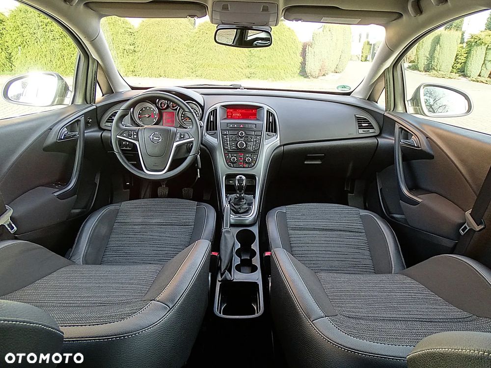 Opel Astra 1.4 Turbo Cosmo - 30