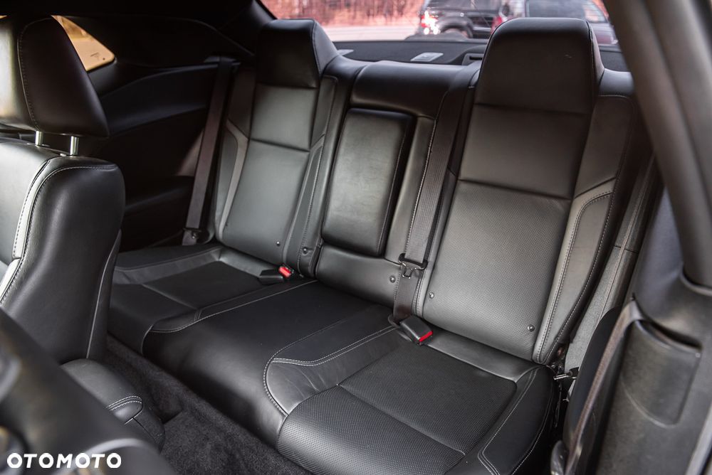 Dodge Challenger 6.4 Scat Pack - 28