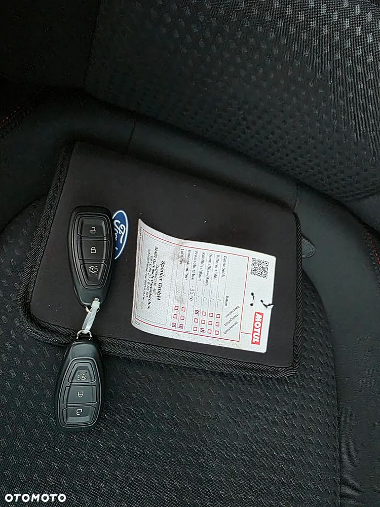 Ford Focus 1.5 EcoBoost STart-Stopp-System ST-LINE - 33