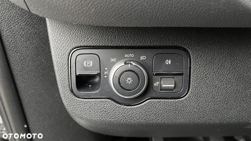 Mercedes-Benz Sprinter - 21