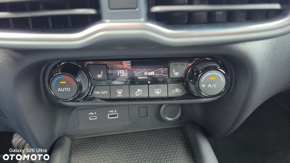 Nissan Juke 1.0 DIG-T Acenta DCT - 21