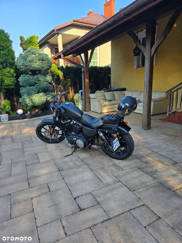 Harley-Davidson Sportster Iron 883 - 12