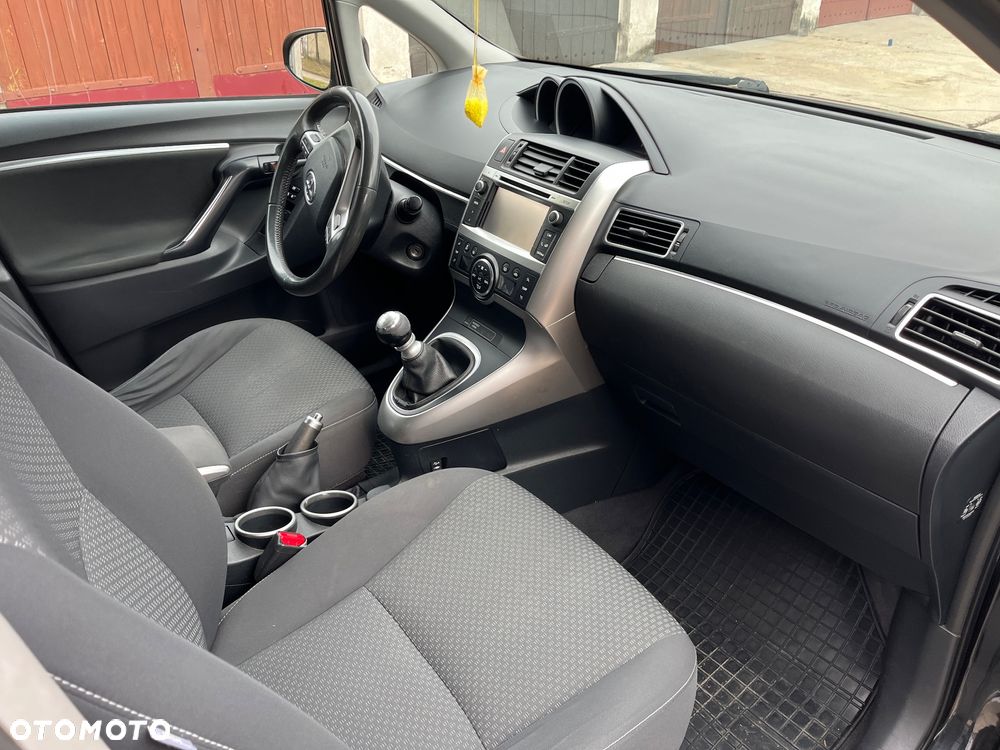 Toyota Verso - 10