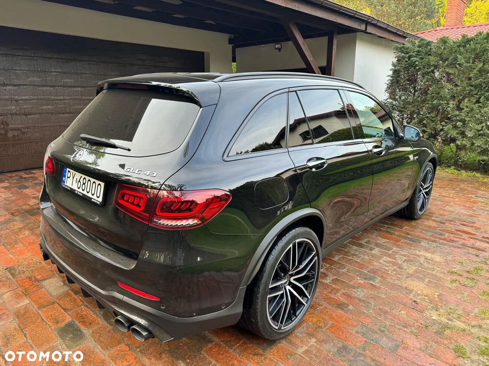 Mercedes-Benz GLC - 11