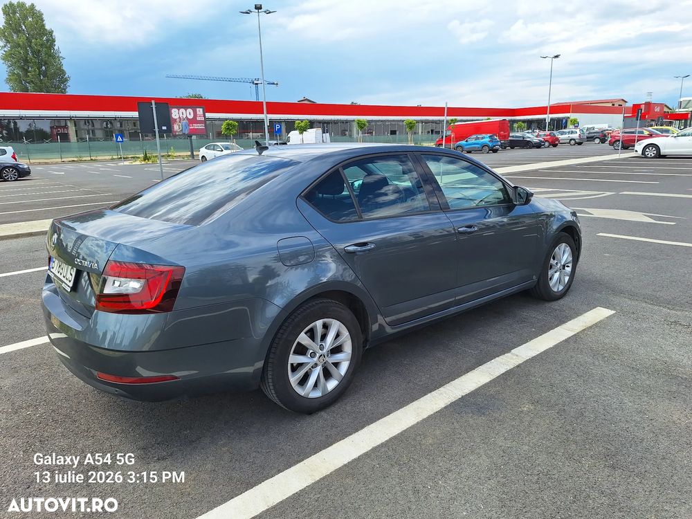Skoda Octavia 2.0 TDI DSG Style - 5