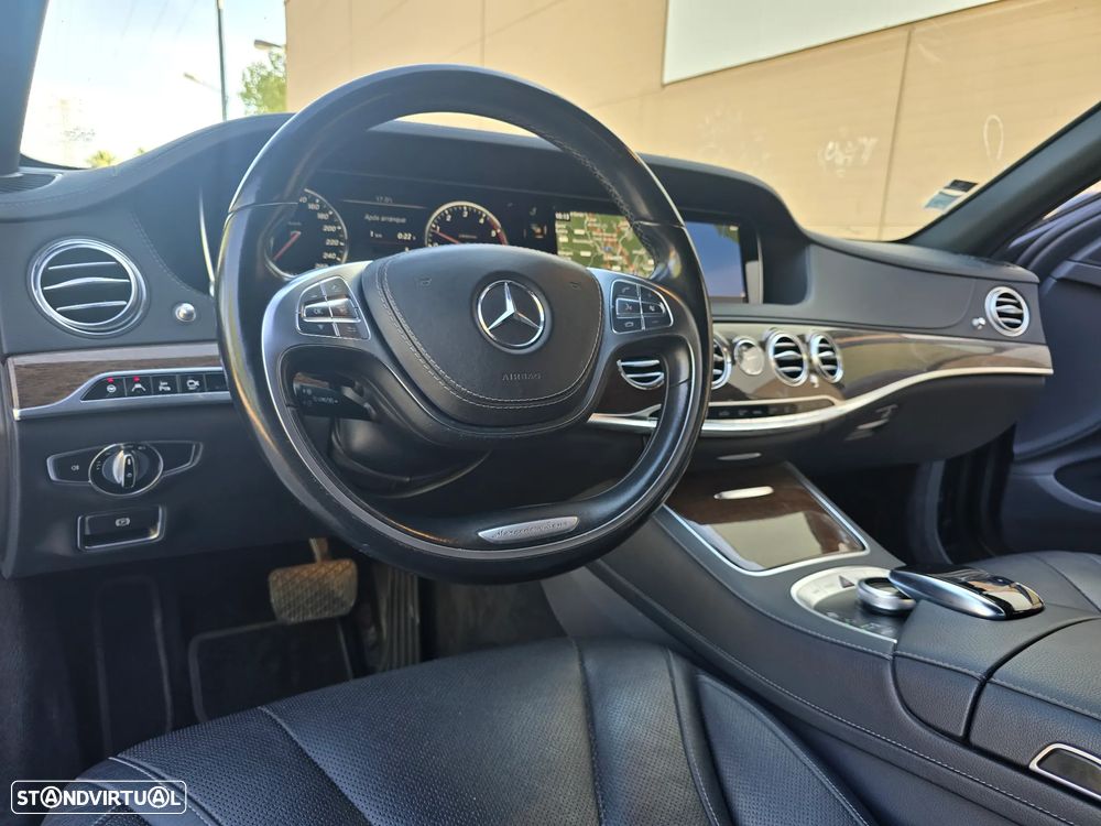Mercedes-Benz S 300 BlueTEC Hybrid - 12
