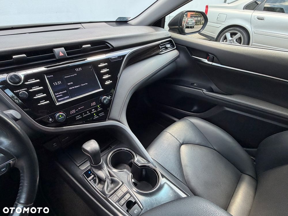 Toyota Camry 2.5 Hybrid Prestige CVT - 16