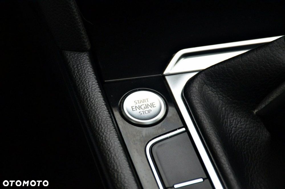 Volkswagen Passat - 31