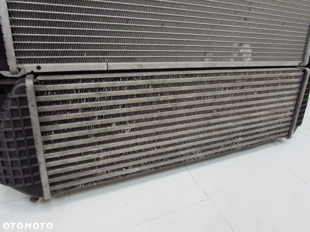 IVECO DAILY IV V VI LIFT 11-14 2.3 3.0 CHLODNICE OBUDOWA WODY INTERCOOLER 5801264636 5801526777 - 5