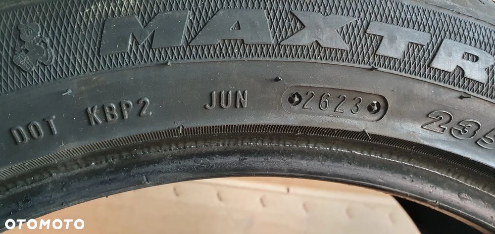 1X Opona Maxtrek Maximus M1 235/45 r18 2623 5mm - 9