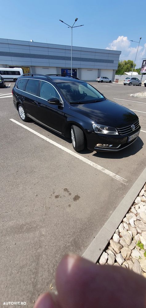 Volkswagen Passat Variant 2.0 TDI Blue TDI DSG Comfortline - 4