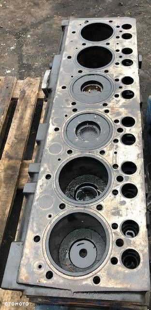 Massey Ferguson 7485 Silnik sisu 66CTA - Blok Cylindrów - 2