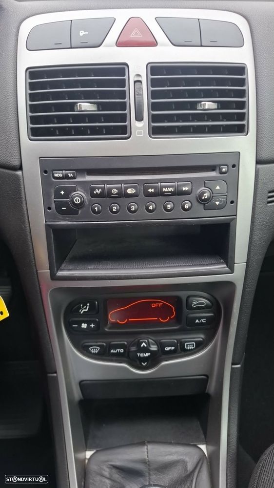 Peugeot 307 1.4 16V Premium - 17