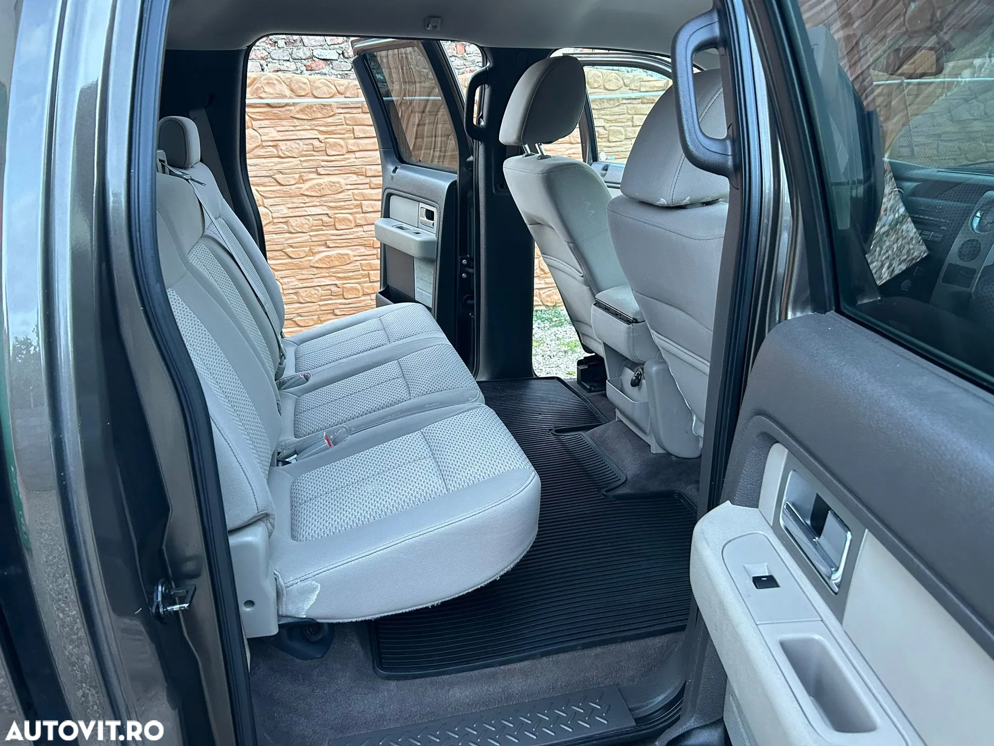 Ford F150 - 8