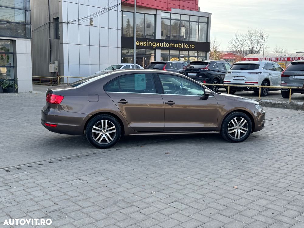 Volkswagen Jetta 1.4 TSI Highline - 2