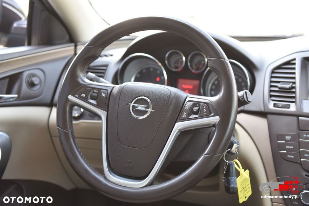 Opel Insignia - 24