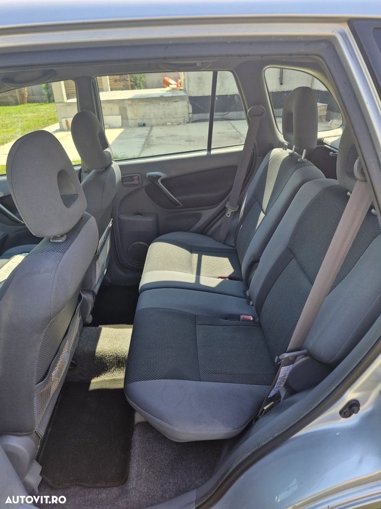 Toyota RAV4 2.0 D-4D Confort - 10