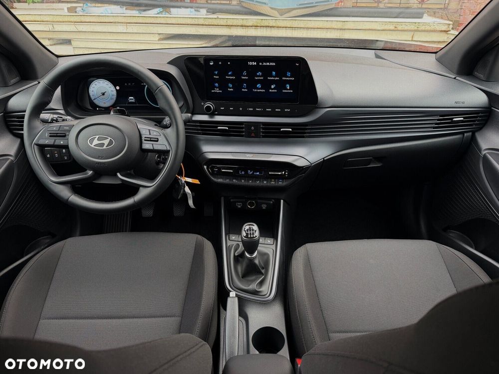 Hyundai i20 - 24