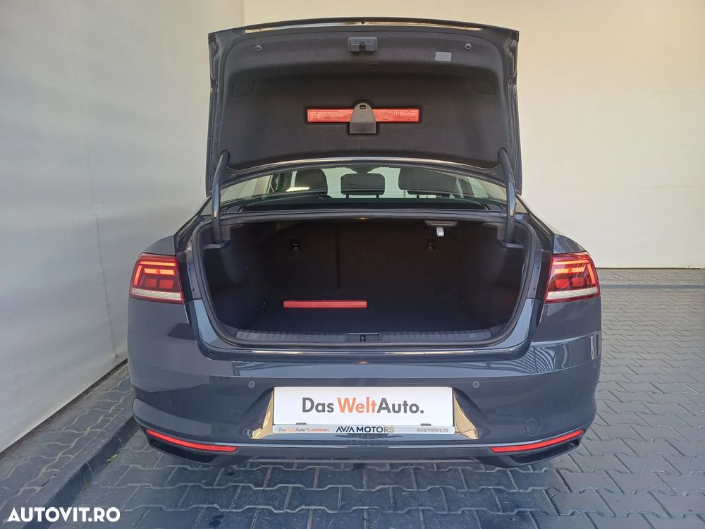 Volkswagen Passat 1.5 TSI ACT DSG Trendline - 29