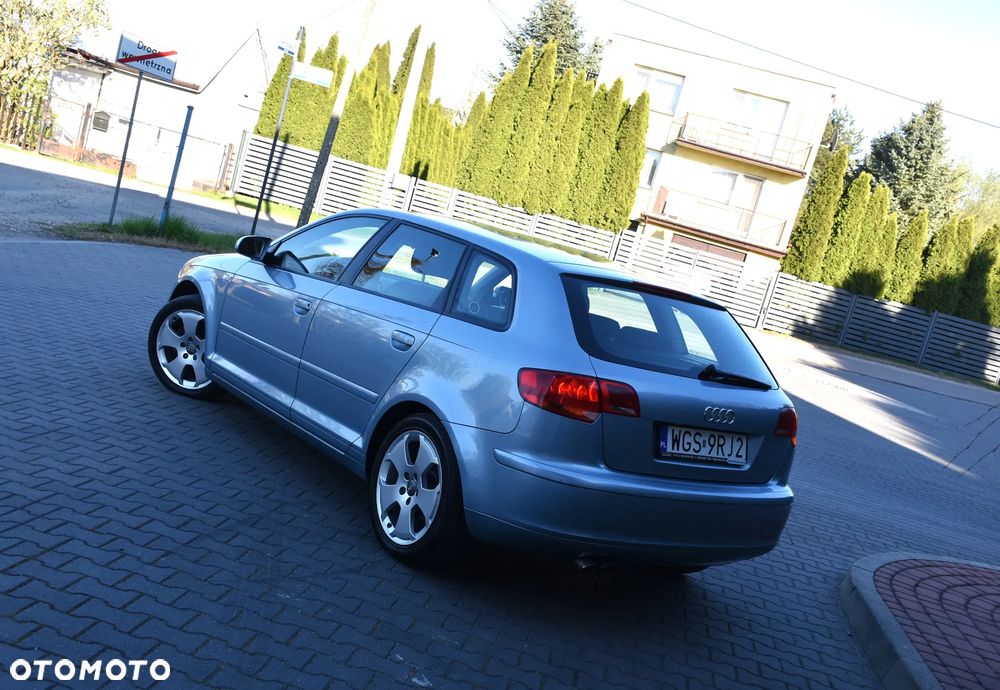 Audi A3 Sportback 2.0 TDI Ambiente - 4