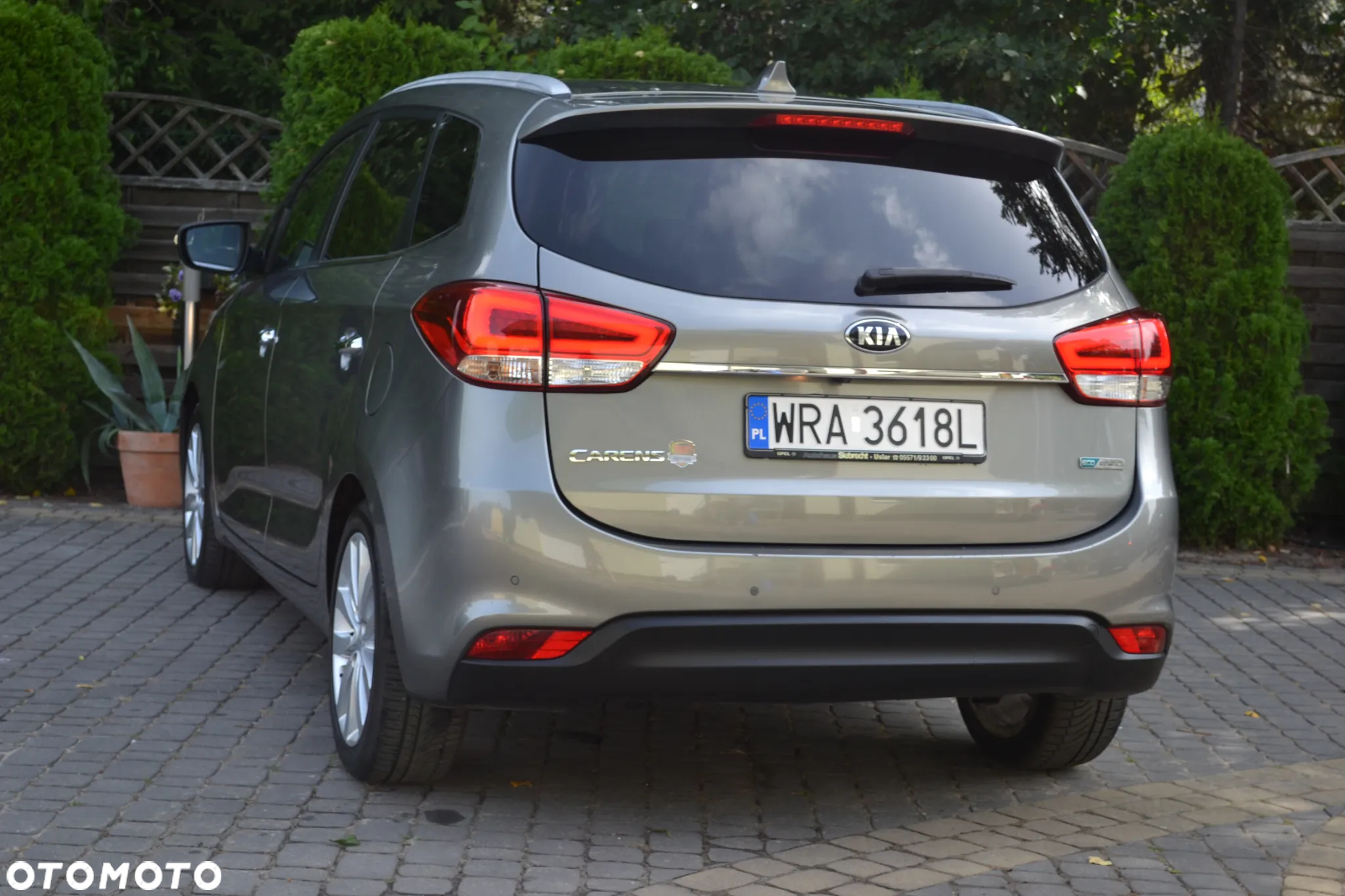 Kia Carens 1.7 CRDi Business Line 7os 7DCT - 10
