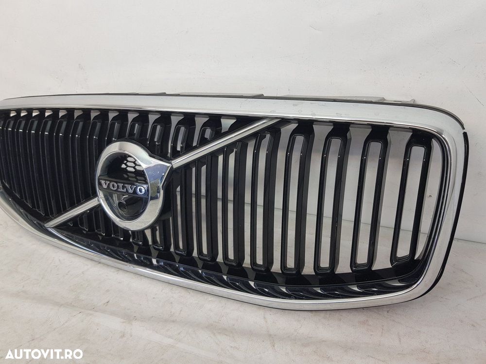 Grila radiator Volvo XC60 dupa 2017 - 7