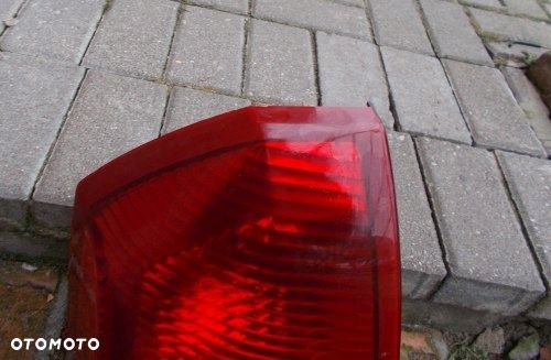 CHRYSLER 300C SEDAN LEWA TYLNA LAMPA ORYGINAŁ - 2